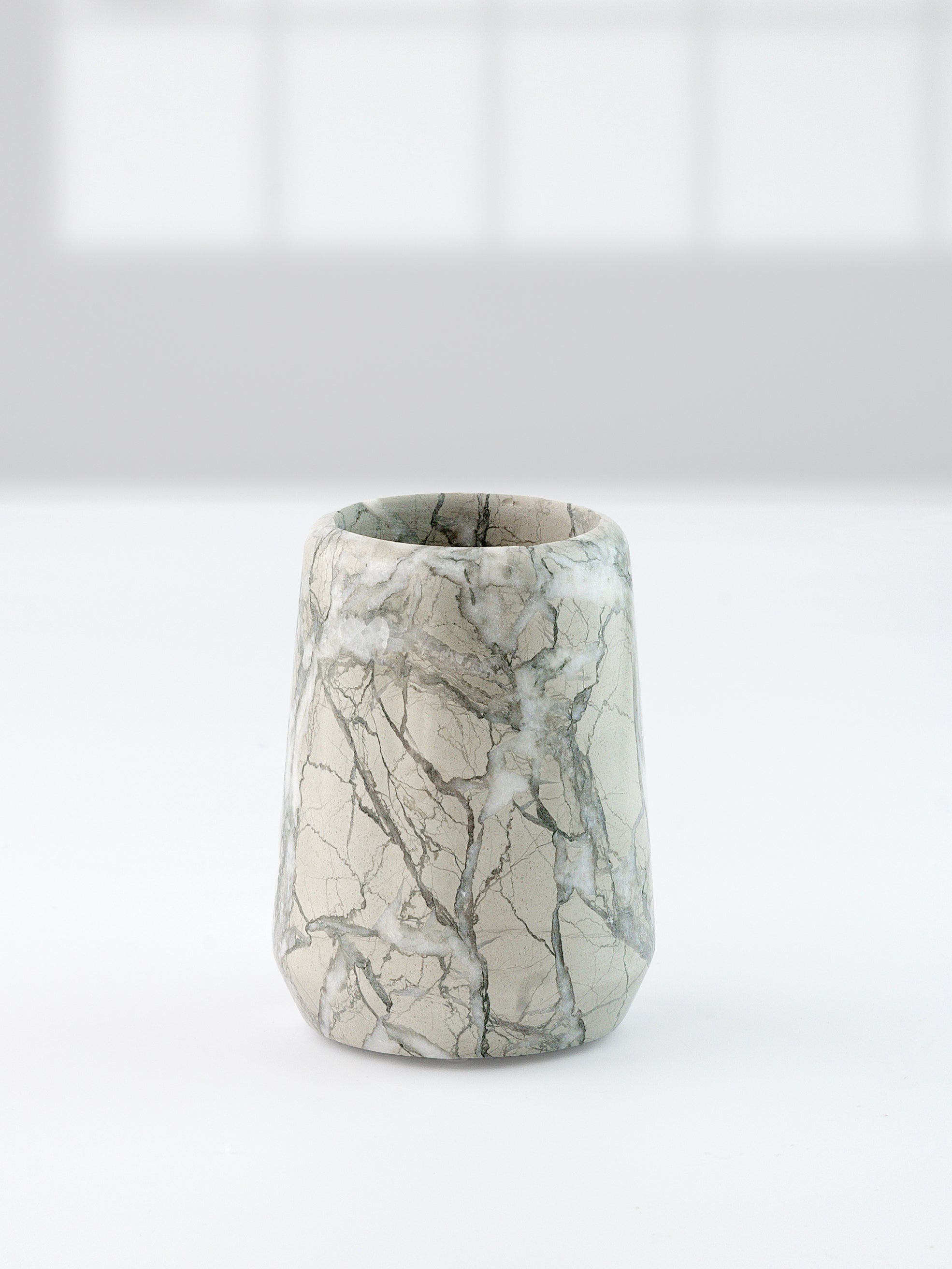 Sorelle I Beige Marble Toothbrush Holder