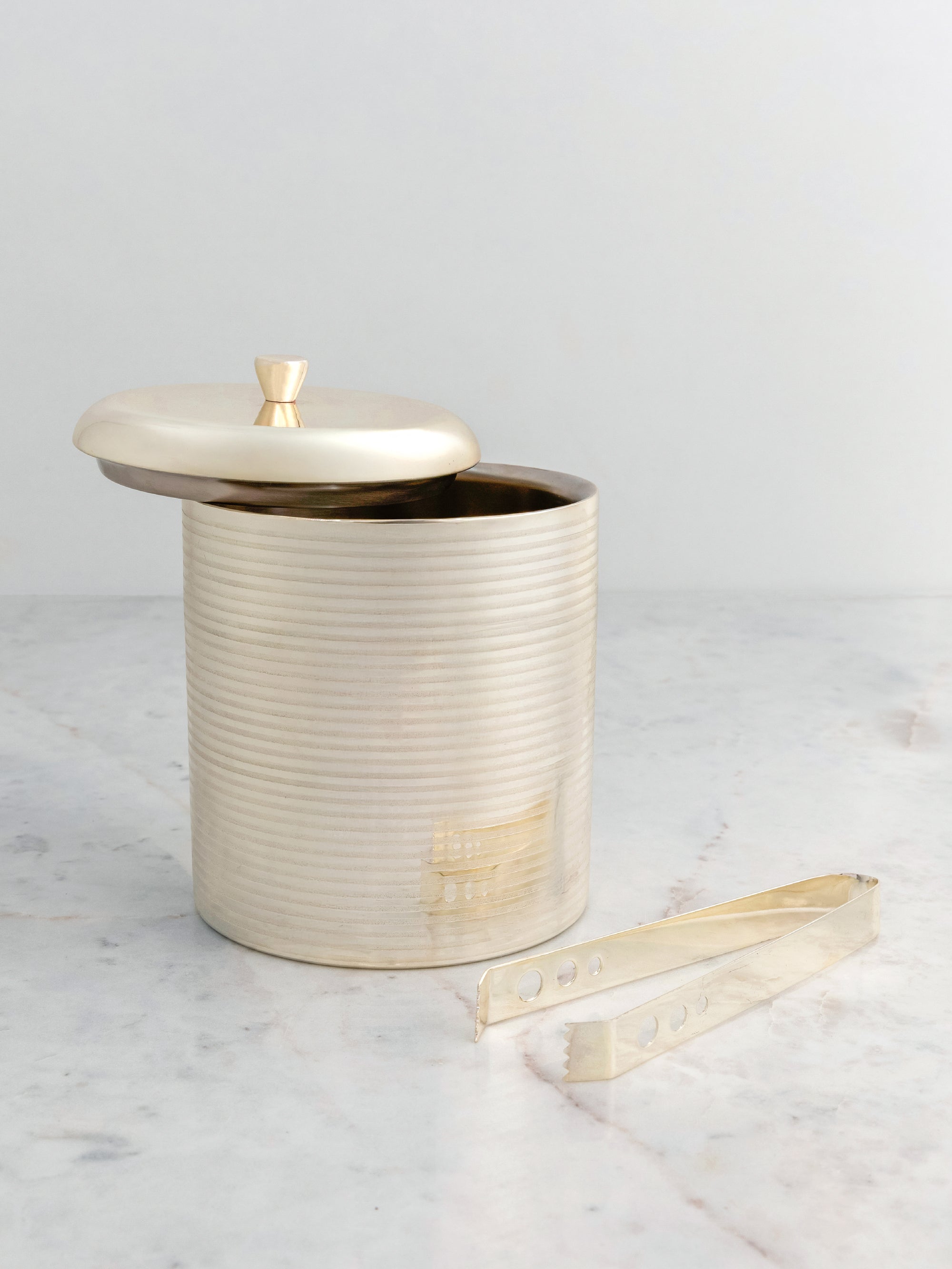 Linea Luxe Ice Bucket with Tong