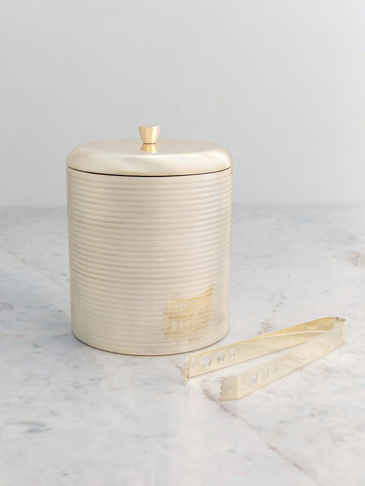 Linea Luxe Ice Bucket with Tong