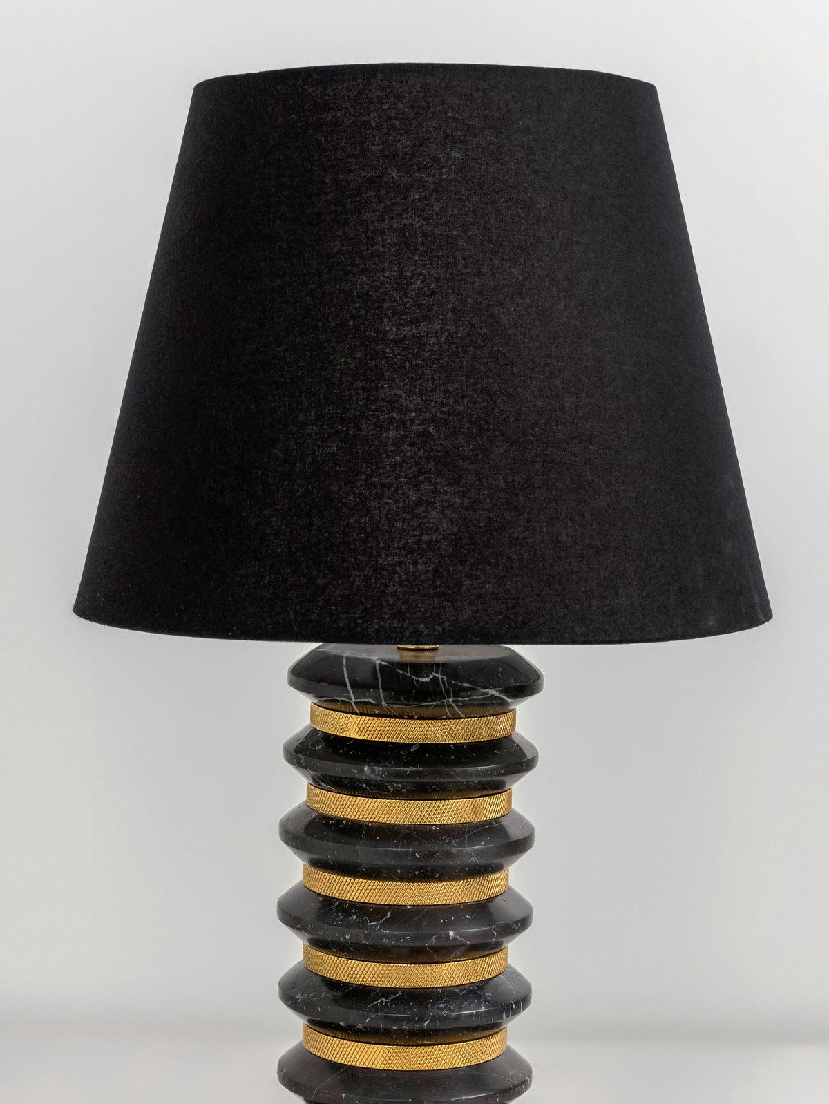 Spanish Marquina Crest Table Lamp