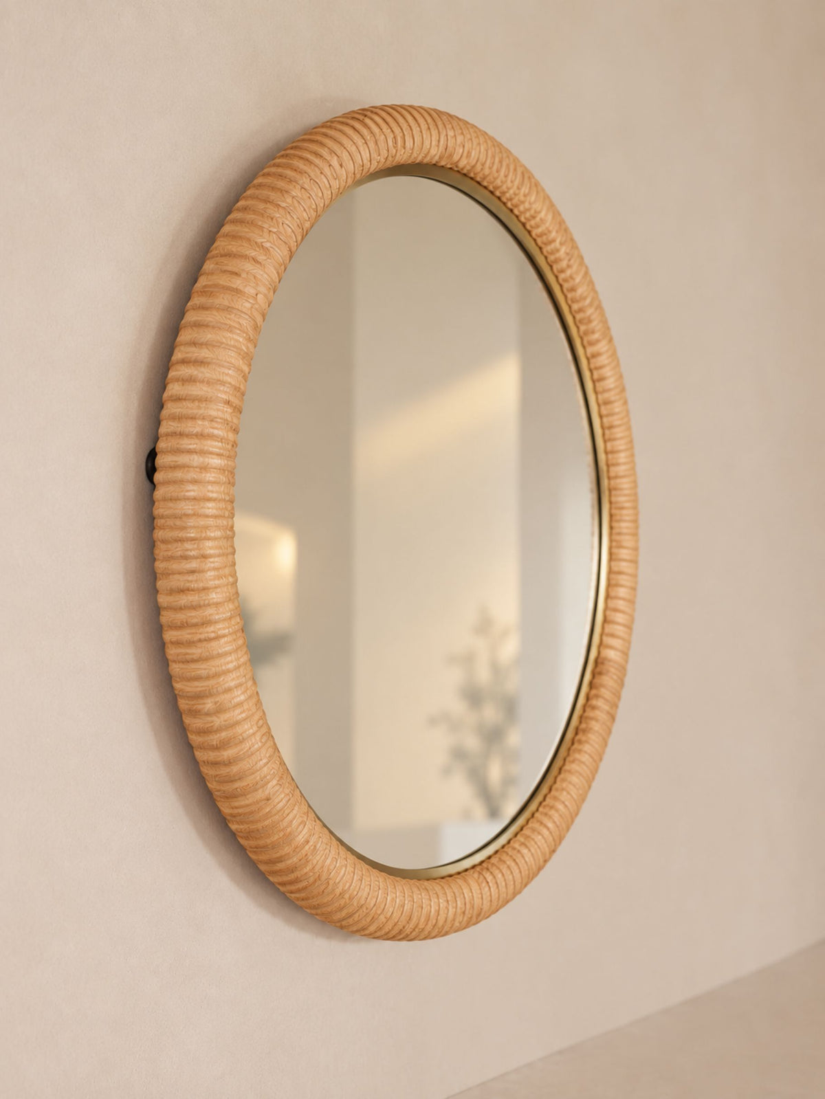 Olivane Mirror - 24"