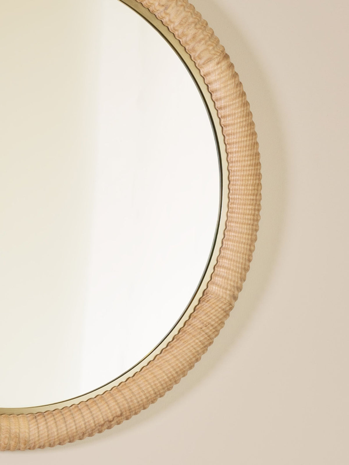 Olivane Mirror - 24"